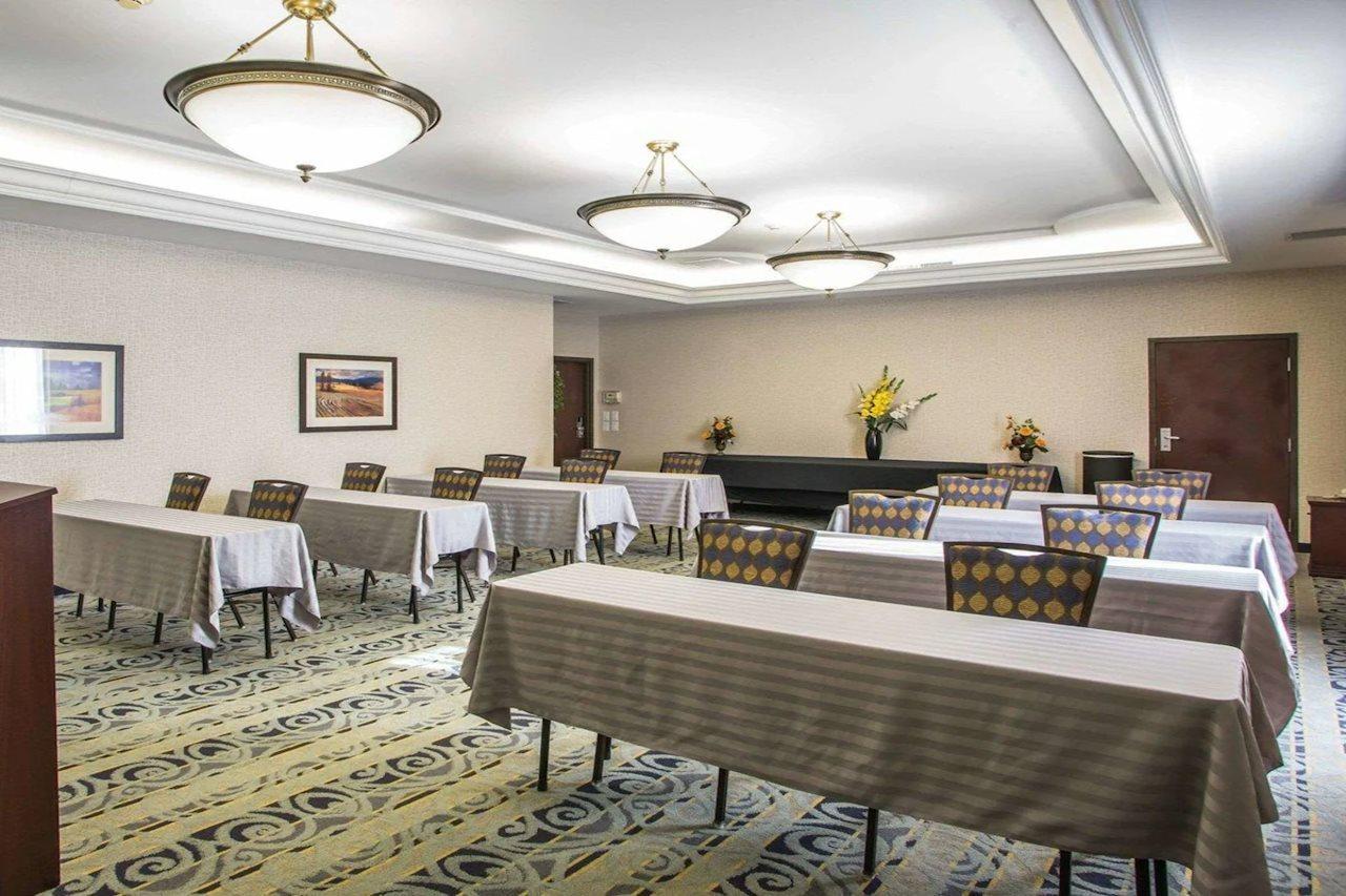 Quality Inn Schaumburg - Chicago Near The Mall Zewnętrze zdjęcie