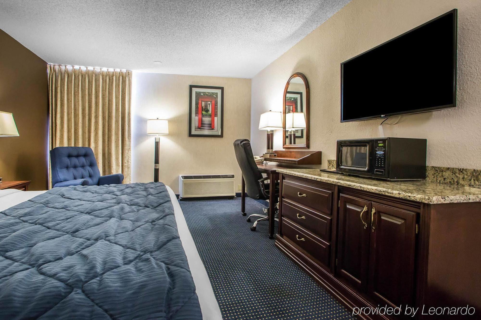 Quality Inn Schaumburg - Chicago Near The Mall Zewnętrze zdjęcie